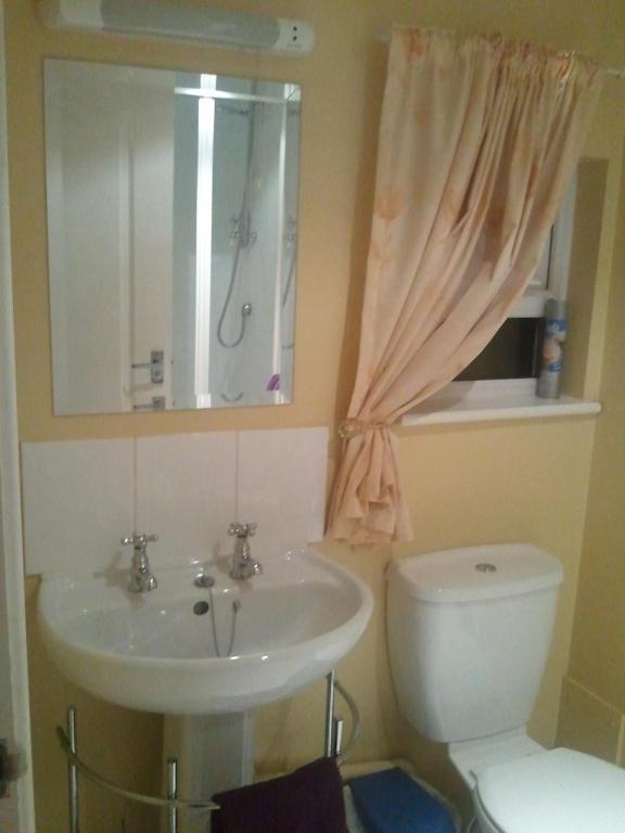 Latchmead Bed & Breakfast Stansted Mountfitchet Ruang foto