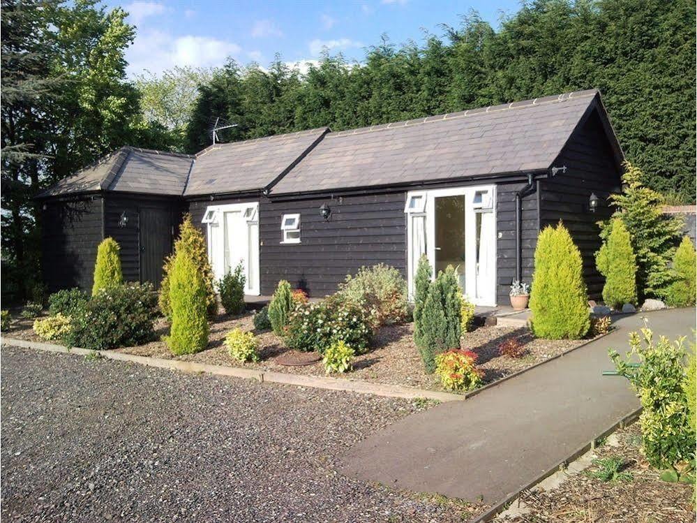 Latchmead Bed & Breakfast Stansted Mountfitchet Bagian luar foto